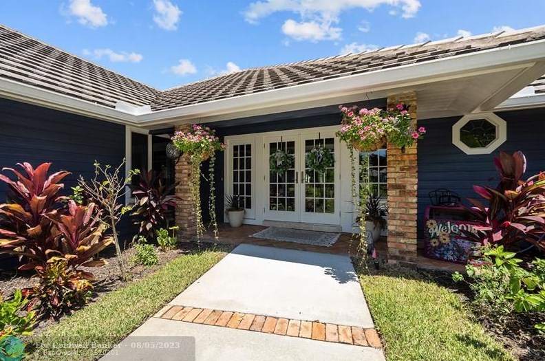 18144 Ridgeview Dr, Jupiter, FL 33469-8121