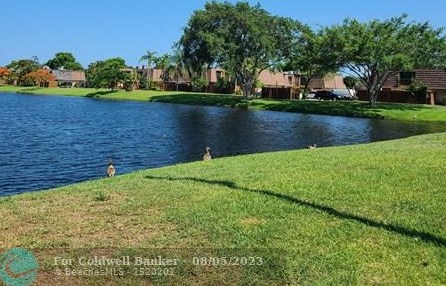 912 Springdale Cir, Lake Worth, FL 33461-1528