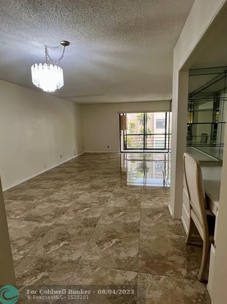 4020 N Hills Dr #21, Hollywood, FL 33021