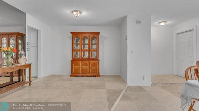 4944 Sheridan St, Hollywood FL 33026-1422 exterior