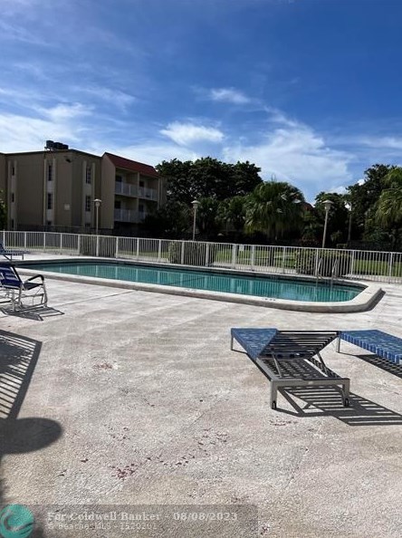 4910 79th Ave, Miami FL 33166-5450 exterior