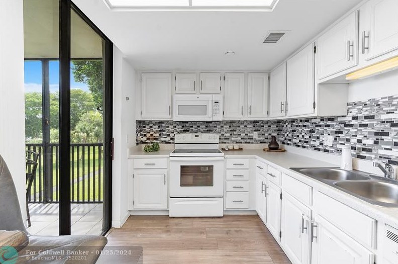 5951 Wellesley Park Dr #306, Boca Raton, FL 33433