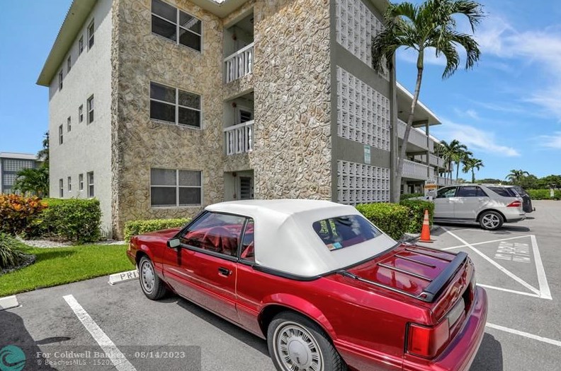 9872 Marina Blvd, Boca Raton FL 33428-6510 exterior