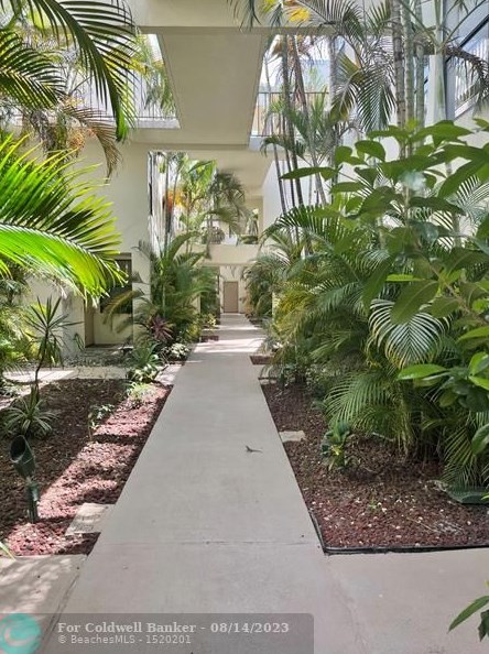 20341 Ne 30th Ave Apt 101, Miami, FL 33180