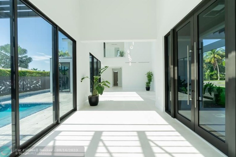 4444 Washington Rd, West Palm Beach, FL 33405