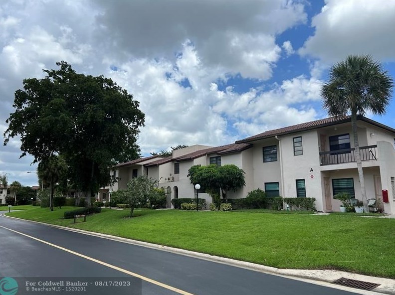 21428 Juego Cir #9-d, Boca Raton, FL 33433