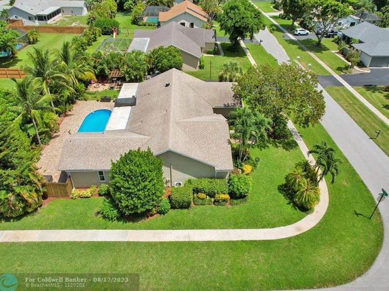 18375 103rd Trl, Boca Raton, FL 33498-1660