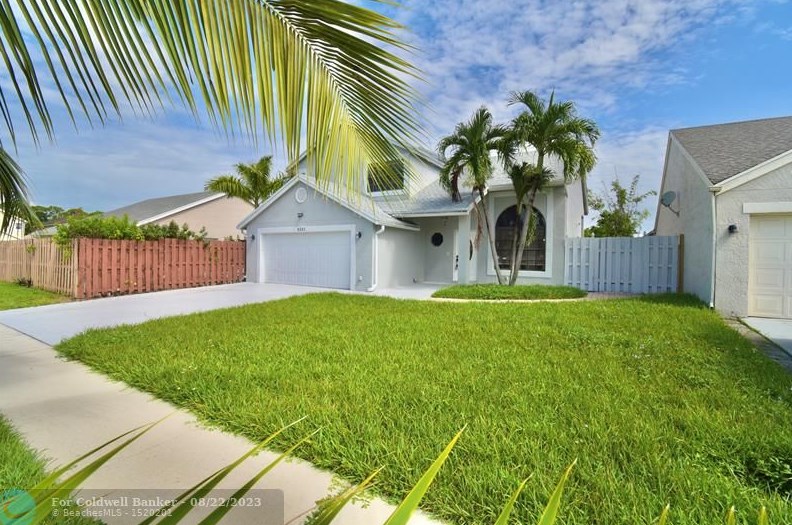8581 Teeberry Ln, Boca Raton, FL 33433