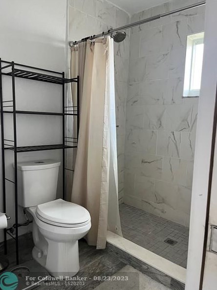 2001 Park Rd, Hollywood FL  33021-4301 exterior