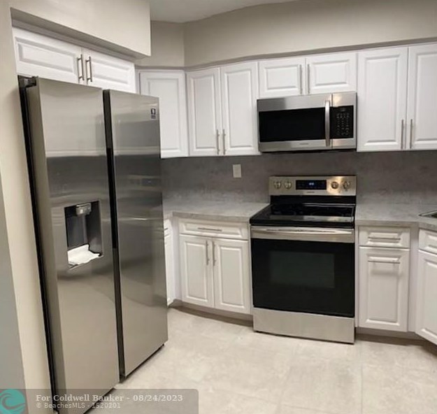 5924 Grant St, Hollywood, FL 33021-5163