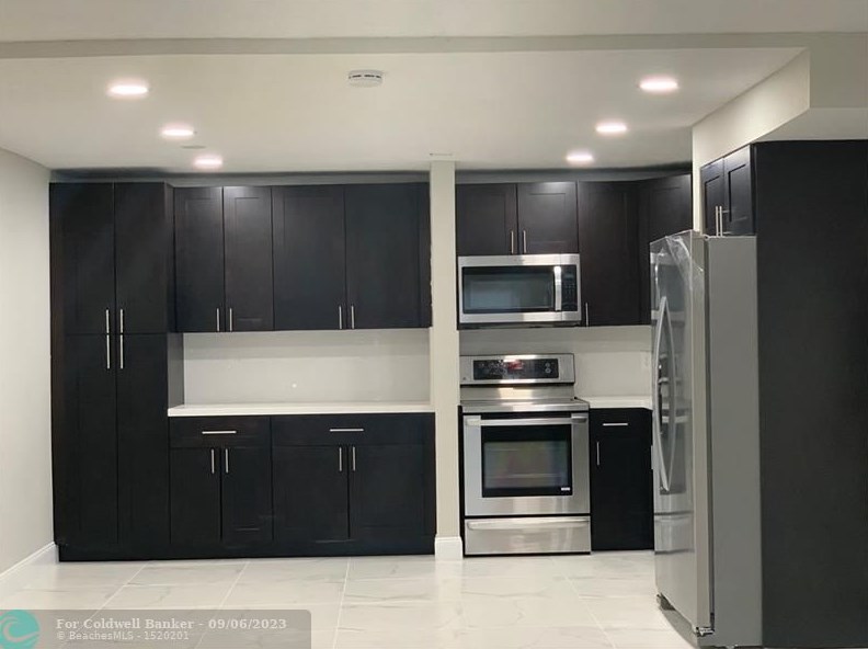 7910 Taft St #105, Hollywood, FL 33024