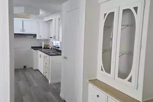 5627 Lagoon Dr, Fort Lauderdale, FL 33312 - Photo 4