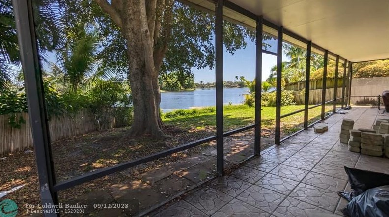 1511 87th Way, Hollywood FL  33024-4742 exterior