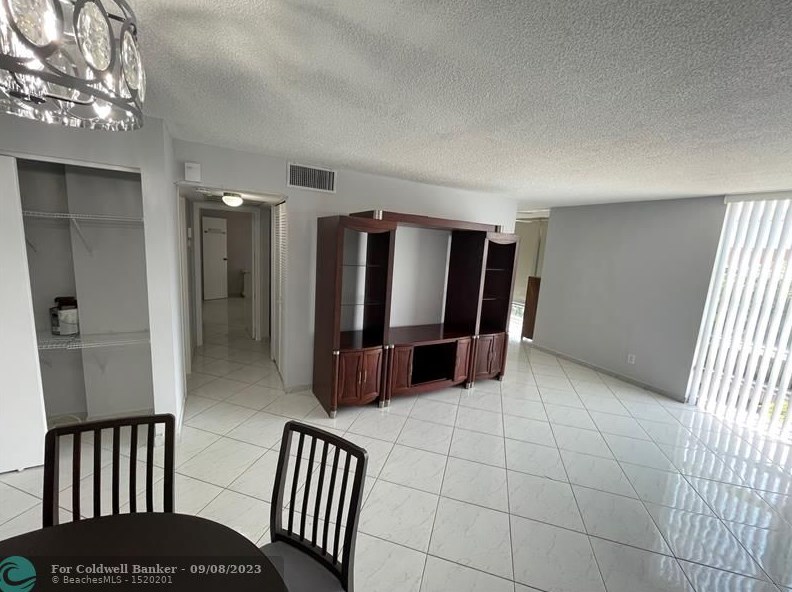 200 172nd St #520, Miami, FL 33160