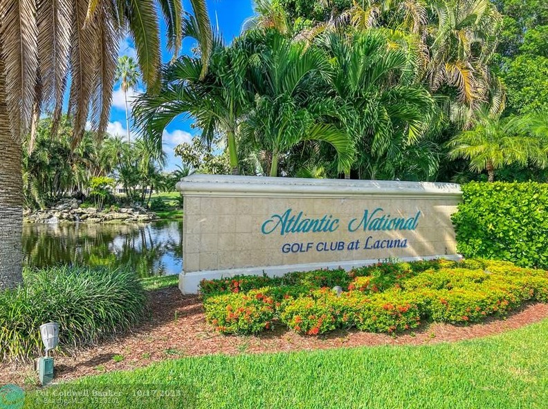 6313 Harbour Oak Dr, Lake Worth, FL 33467-6841