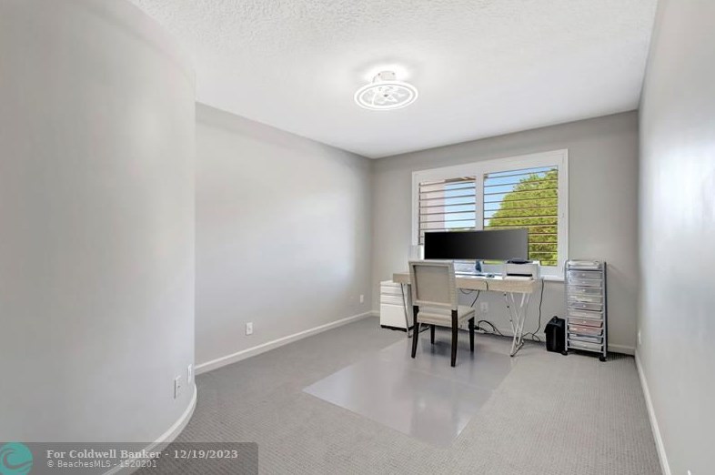 6945 Cobia Cir, Boynton Beach FL  33437-3640 exterior