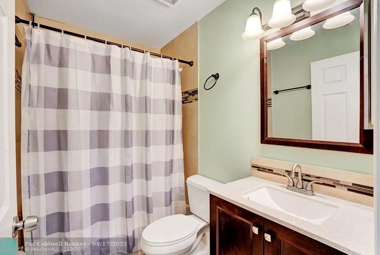 2489 Nw 191st Ave, Hollywood, FL 33029