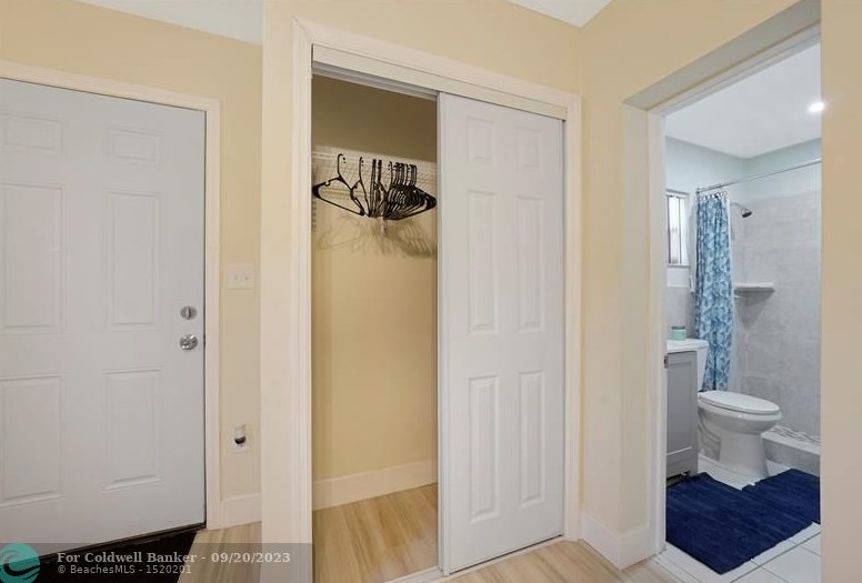 8453 Southampton Dr, Hollywood FL  33025-2830 exterior