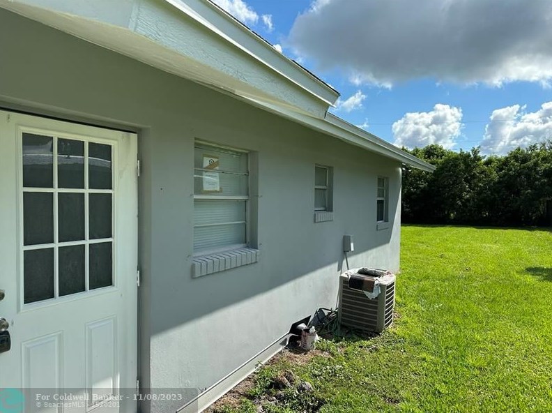 3118 S 23rd St, Fort Pierce, FL 34982