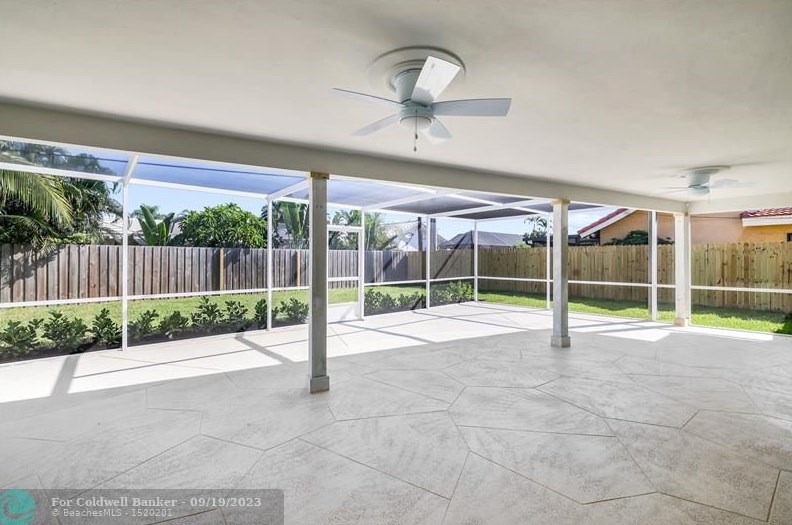 943 4th St, Boca Raton FL  33432-4201 exterior