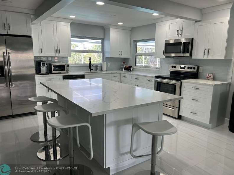 10402 39th Pl, Pompano Beach, FL 33065-1540