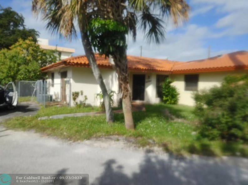 14890 7th Ave, Miami, FL 33161-2200
