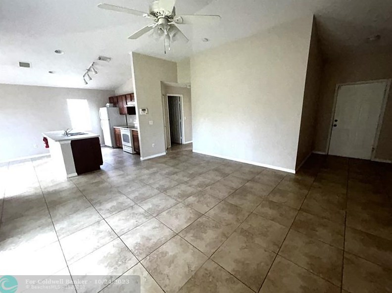 2224 Se Mandrake Cir, Fort Pierce, FL 34952