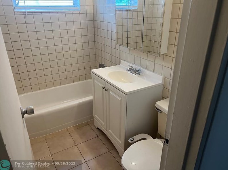 1410 69th Ave, Hollywood FL  33024-5614 exterior