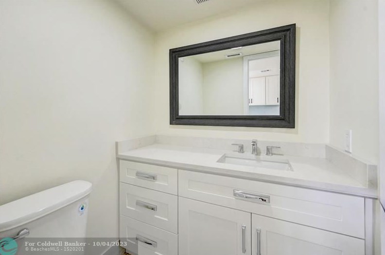 5638 Santiago Cir, Boca Raton FL  33433-7297 exterior