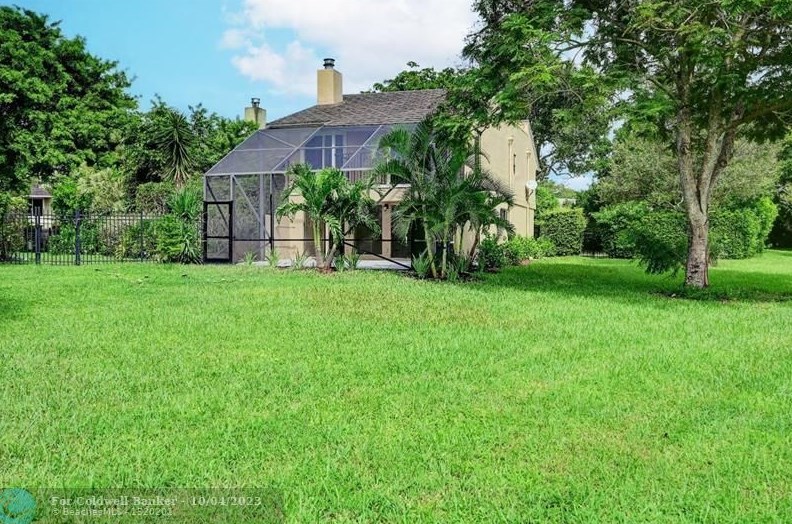 5638 Santiago Cir, Boca Raton FL  33433-7297 exterior