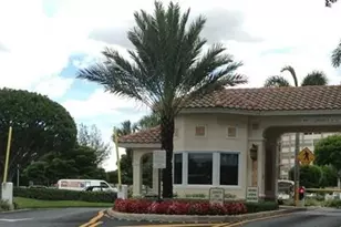 1400 St Charles Pl, Pembroke Pines, FL 33026 - Photo 28