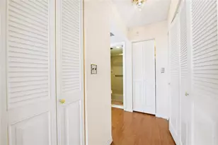 1400 St Charles Pl, Pembroke Pines, FL 33026 - Photo 16