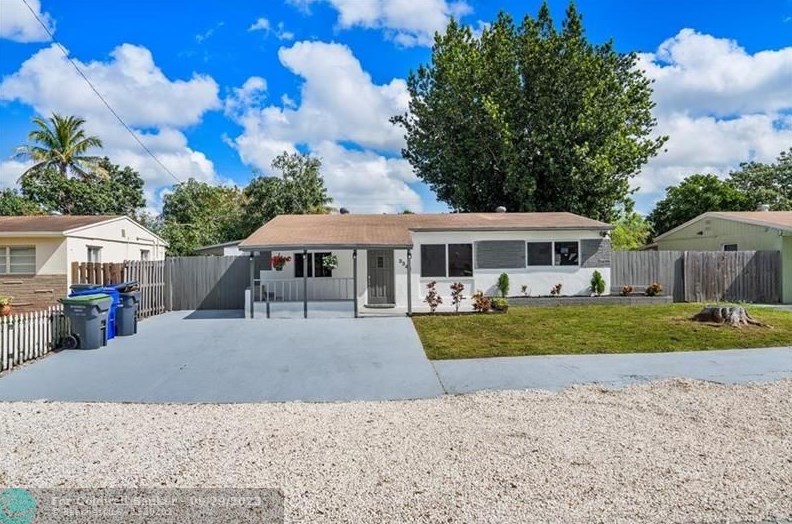 3341 72nd Way, Hollywood FL  33024-2426 exterior