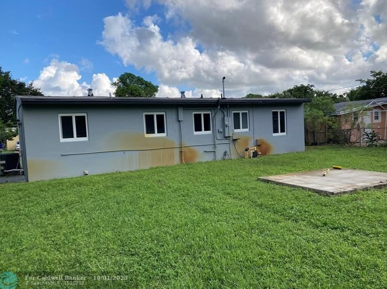 1756 18th St, Fort Lauderdale, FL 33305-3439
