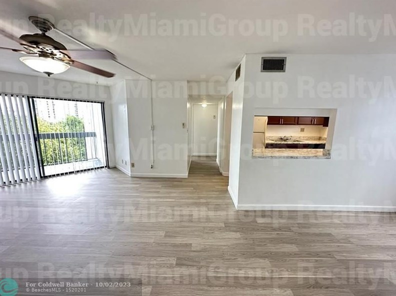2000 N Congress Ave #403, West Palm Beach, FL 33401