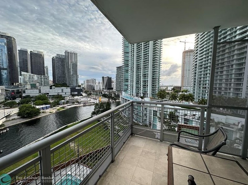 350 S Miami Ave Apt 1608, Miami, FL 33130