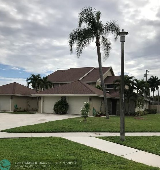 13924 Folkestone Cir Apt A, West Palm Beach, FL