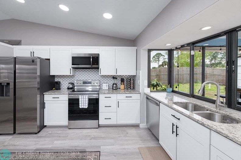 1481 Sw Gastador Ave, Fort Pierce, FL 34953