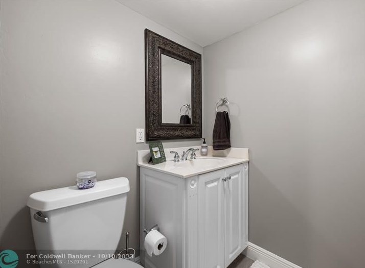 24 Riverway Blvd, Palm City FL  34990-4238 exterior