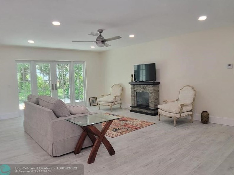 564 Royal Palm Pl, Vero Beach, FL 32960