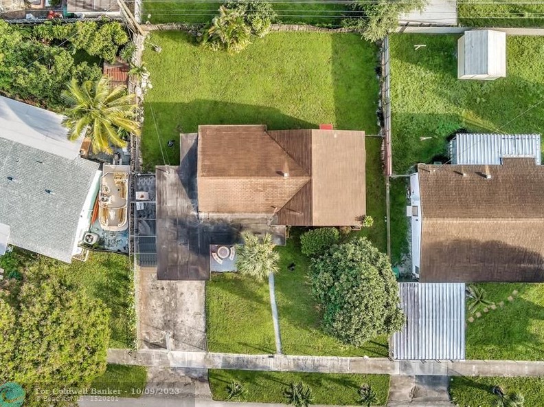 4841 175 Ter, Miami FL 33056-3612 exterior