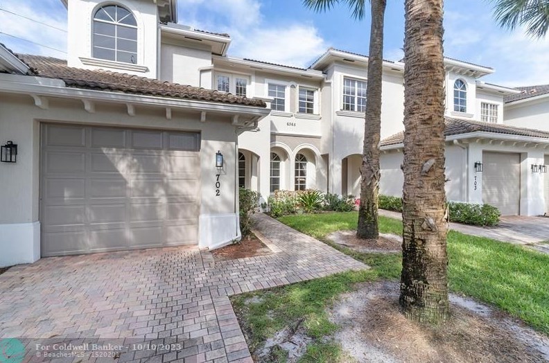 6365 S Bella Circle, Boynton Beach, FL 33437