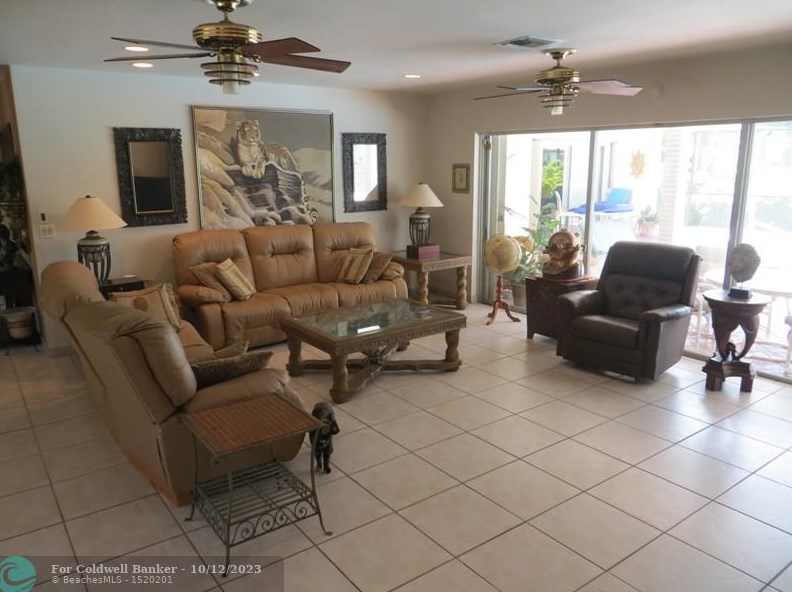 1024 Southlake Dr, Hollywood, FL 33019-1932