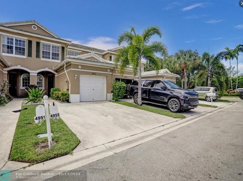 4955 Grinnell St, Lake Worth, FL 33463