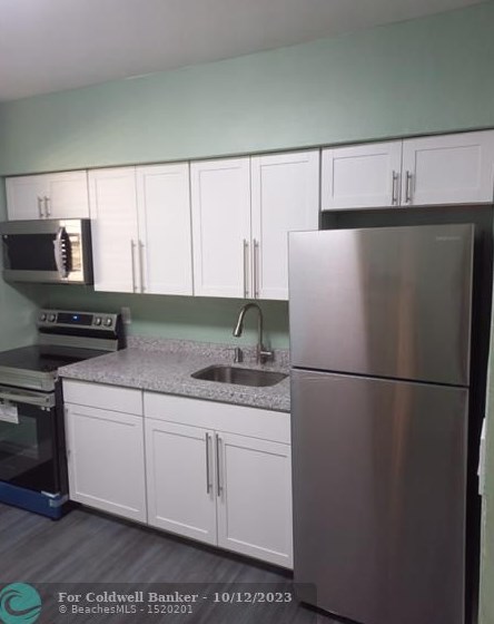 1861 161 St, Miami FL  33162-4817 exterior