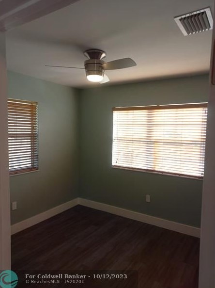 1861 161 St, Miami FL  33162-4817 exterior