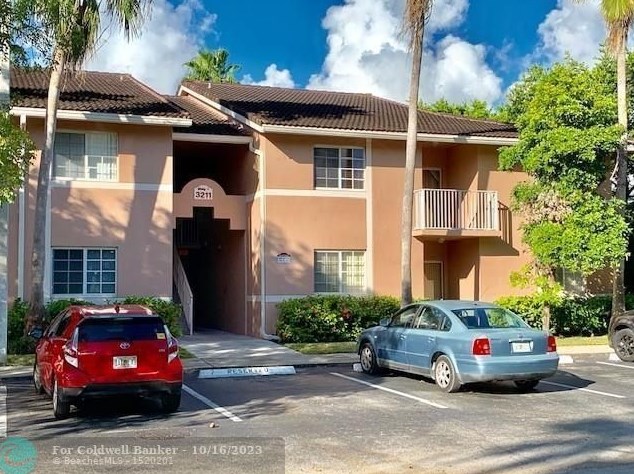 3211 Sabal Palm Mnr #206, Hollywood, FL 33024
