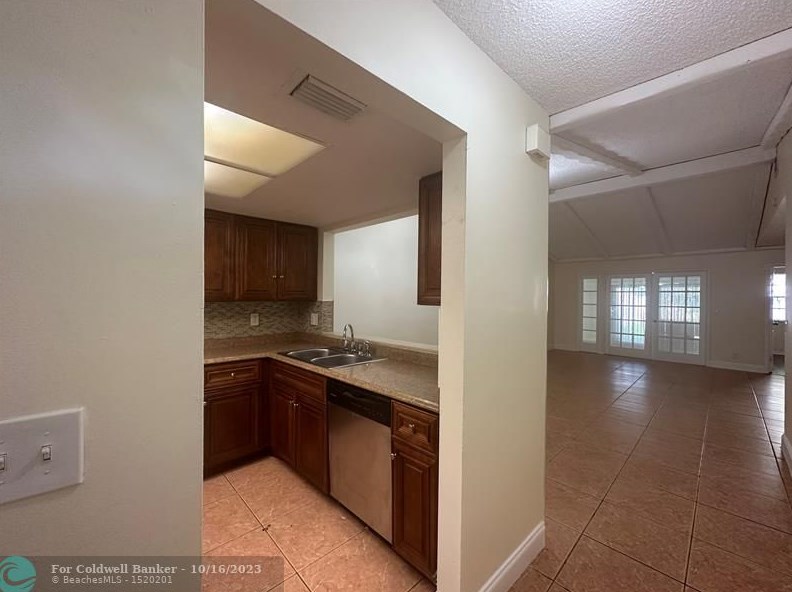 12341 Westhampton Cir, West Palm Beach, FL 33414
