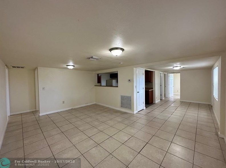 9429 Old Dixie Hwy, West Palm Beach, FL 33403