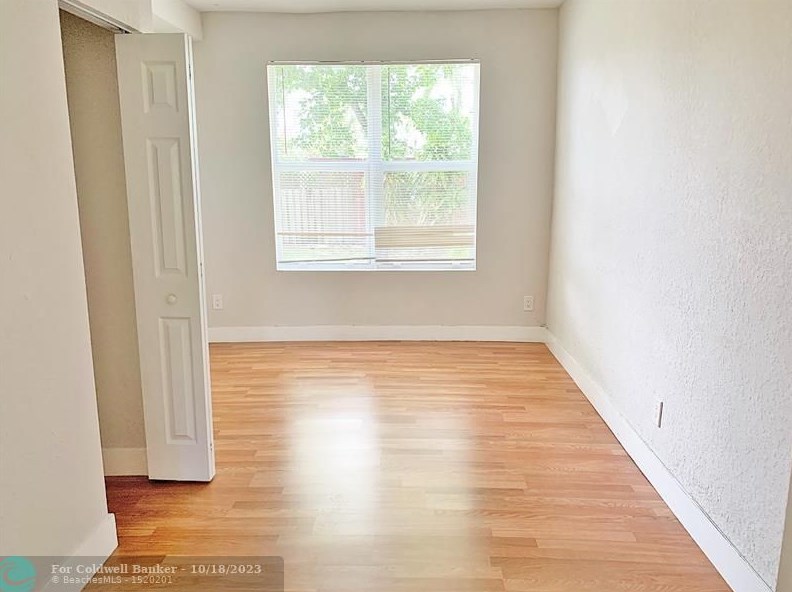 702 S 17th Ave #4, Hollywood, FL 33020